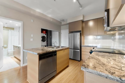 301 6430 194 Street, Surrey, BC, Surrey — Apartment/Condo for sale