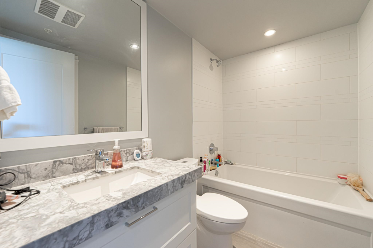 Outdoor Patio Photo of 2105 520 Como Lake Avenue, Coquitlam, BC