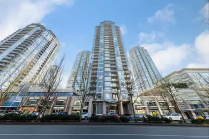 1901 2968 Glen Drive, Coquitlam, BC, North Coquitlam — 2 bed apartment/condo for sale