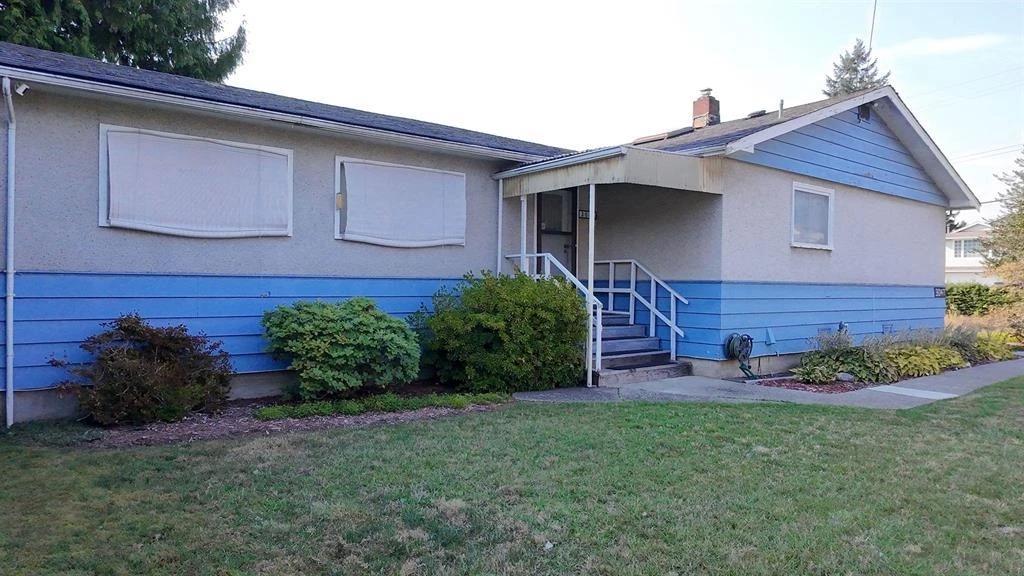 Family Room Photo of 3047 Oxford Street, Port Coquitlam, BC
