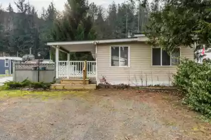 Primary Bedroom Photo of 17 3942 Columbia Valley Road, Chilliwack, BC