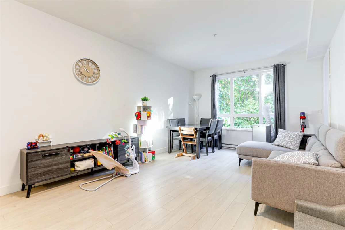 Family Room Photo of 205 13925 Fraser Highway, Surrey, BC