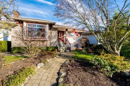 7738 Cumberland Street, Burnaby, BC, Burnaby — Single Family Residence for sale