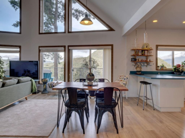5280 Cecil Hill Road, Madeira Park, BC, Madeira Park — Single Family Residence for sale