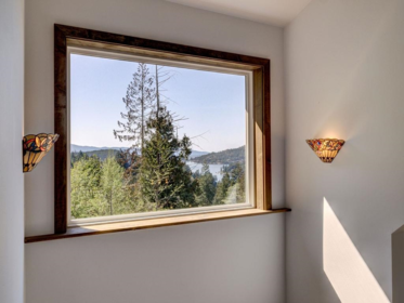 Mudroom Photo of 5280 Cecil Hill Road, Madeira Park, BC