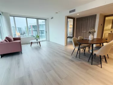 1385 8608 Hazelbridge Way, Richmond, BC, West Cambie — 2 bed apartment/condo for sale