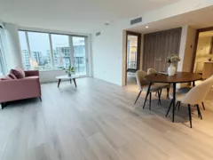 1385 8608 Hazelbridge Way, Richmond, BC