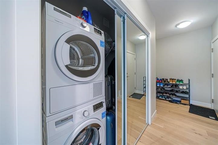 Primary Bathroom Photo of 504 8761 University Crescent, Burnaby, BC