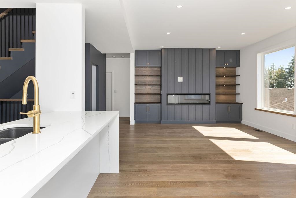 Breakfast Nook Photo of 6315 Burdett Road, Sechelt, BC