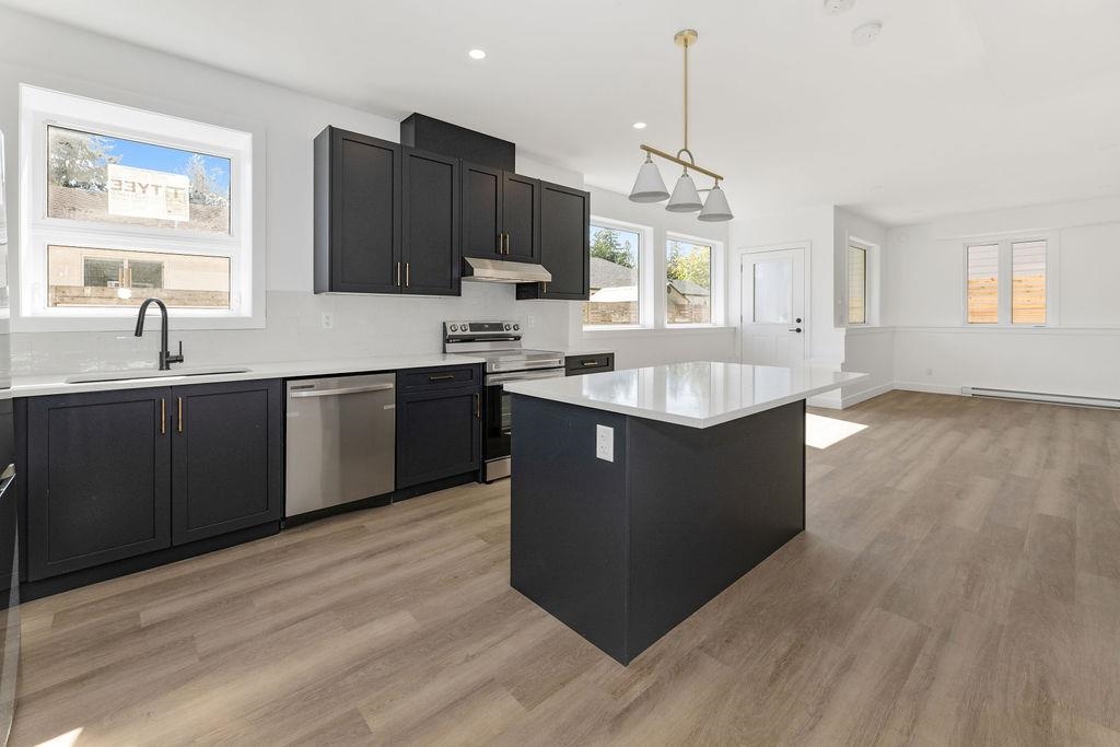 Garden / Landscaping Photo of 6315 Burdett Road, Sechelt, BC