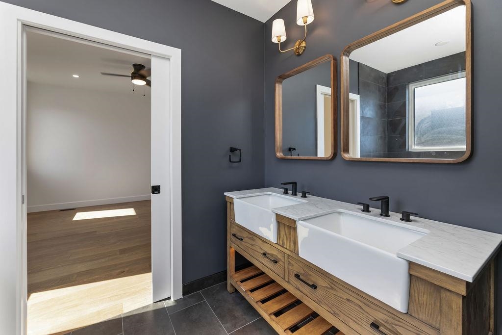 Guest Bathroom Photo of 6315 Burdett Road, Sechelt, BC