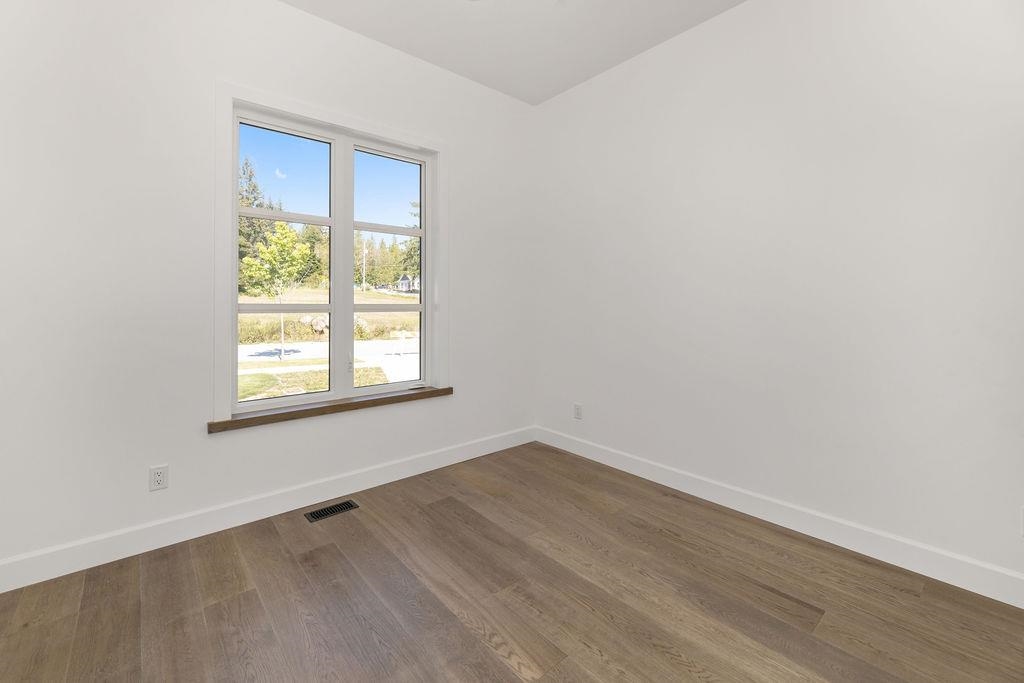 Powder Room Photo of 6315 Burdett Road, Sechelt, BC