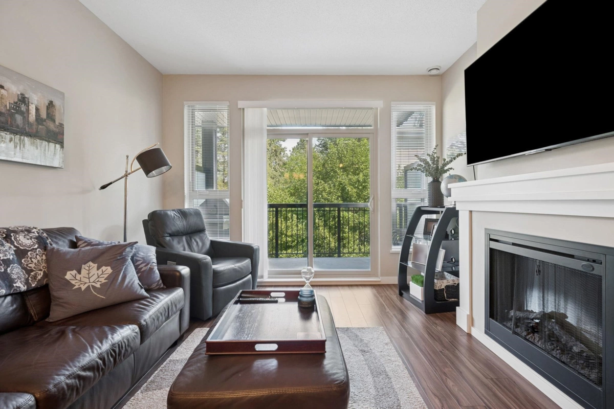 Breakfast Nook Photo of 302 1150 Kensal Place, Coquitlam, BC