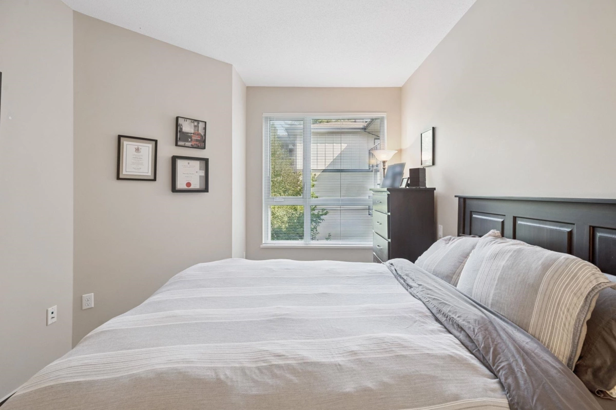 Hallway Photo of 302 1150 Kensal Place, Coquitlam, BC