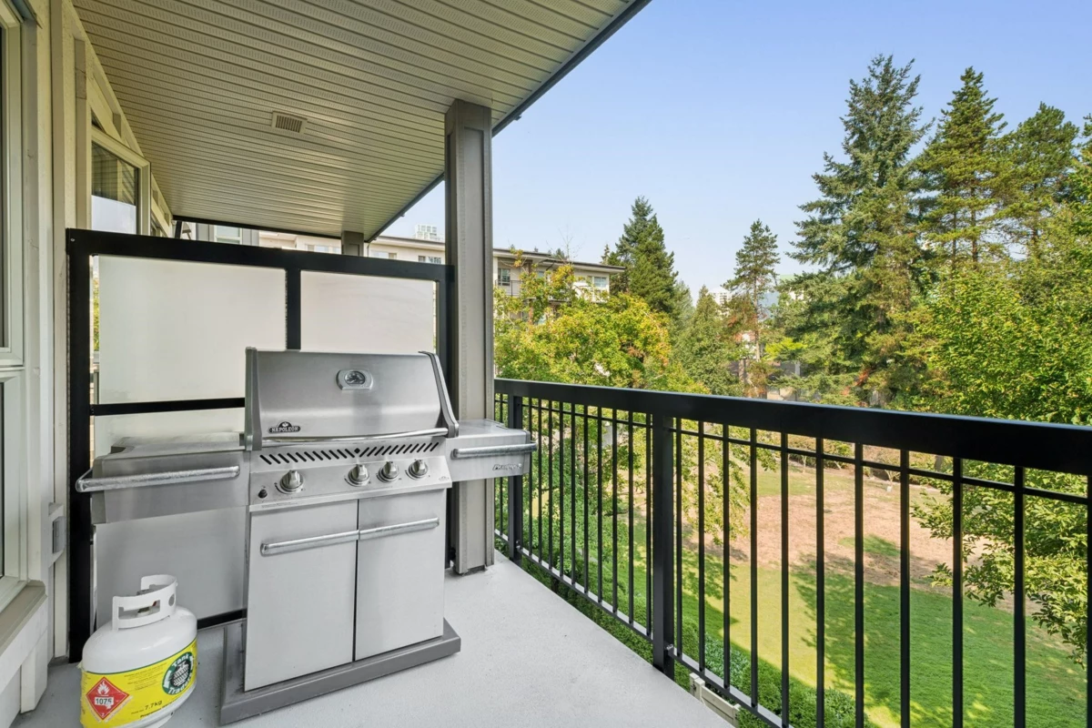 Swimming Pool Photo of 302 1150 Kensal Place, Coquitlam, BC