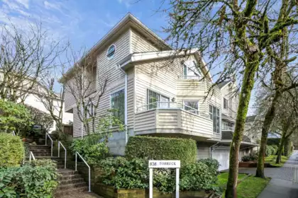 10 838 Tobruck Avenue, North Vancouver, BC, North Vancouver — 3 bed townhouse for sale