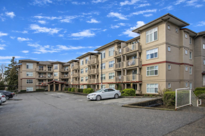 Laundry Room Photo of 309 2515 Park Drive, Abbotsford, BC