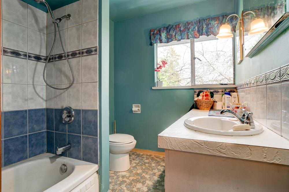 Bedroom 3 Photo of 1827 Harbour Street, Port Coquitlam, BC