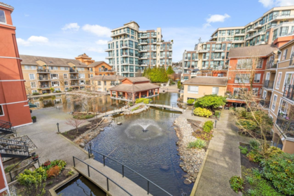 Loft / Bonus Room Photo of 312 6 Renaissance Square, New Westminster, BC