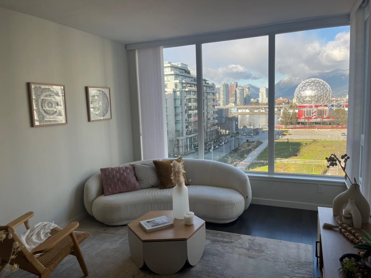 Family Room Photo of 707 1708 Ontario Street, Vancouver, BC