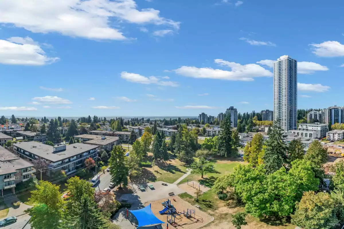 Basement Recreation Room Photo of 1105 6463 Silver Avenue, Burnaby, BC