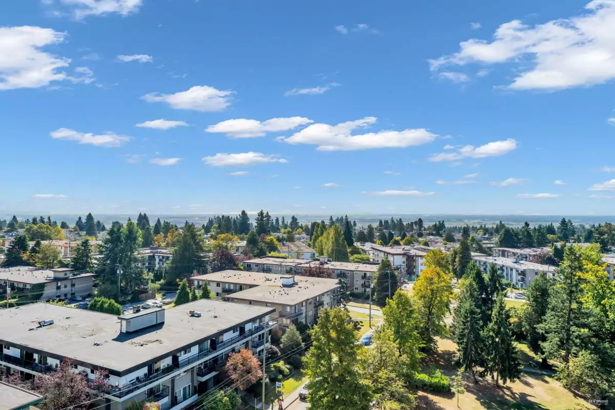Laundry Room Photo of 1105 6463 Silver Avenue, Burnaby, BC