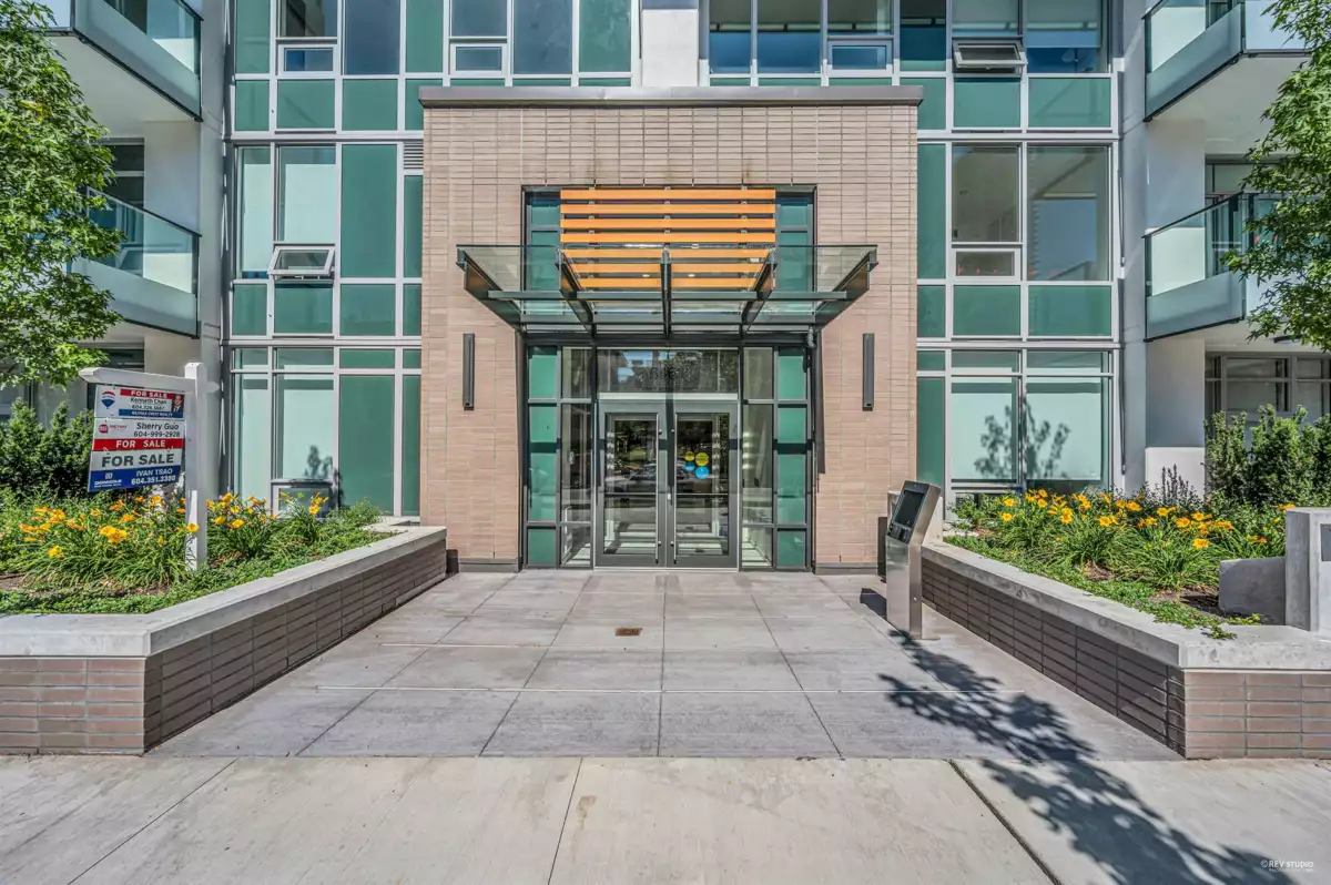 Outdoor Deck Photo of 1105 6463 Silver Avenue, Burnaby, BC