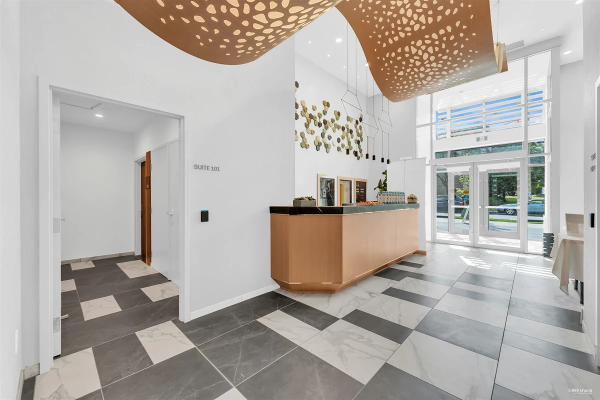 Swimming Pool Photo of 1105 6463 Silver Avenue, Burnaby, BC