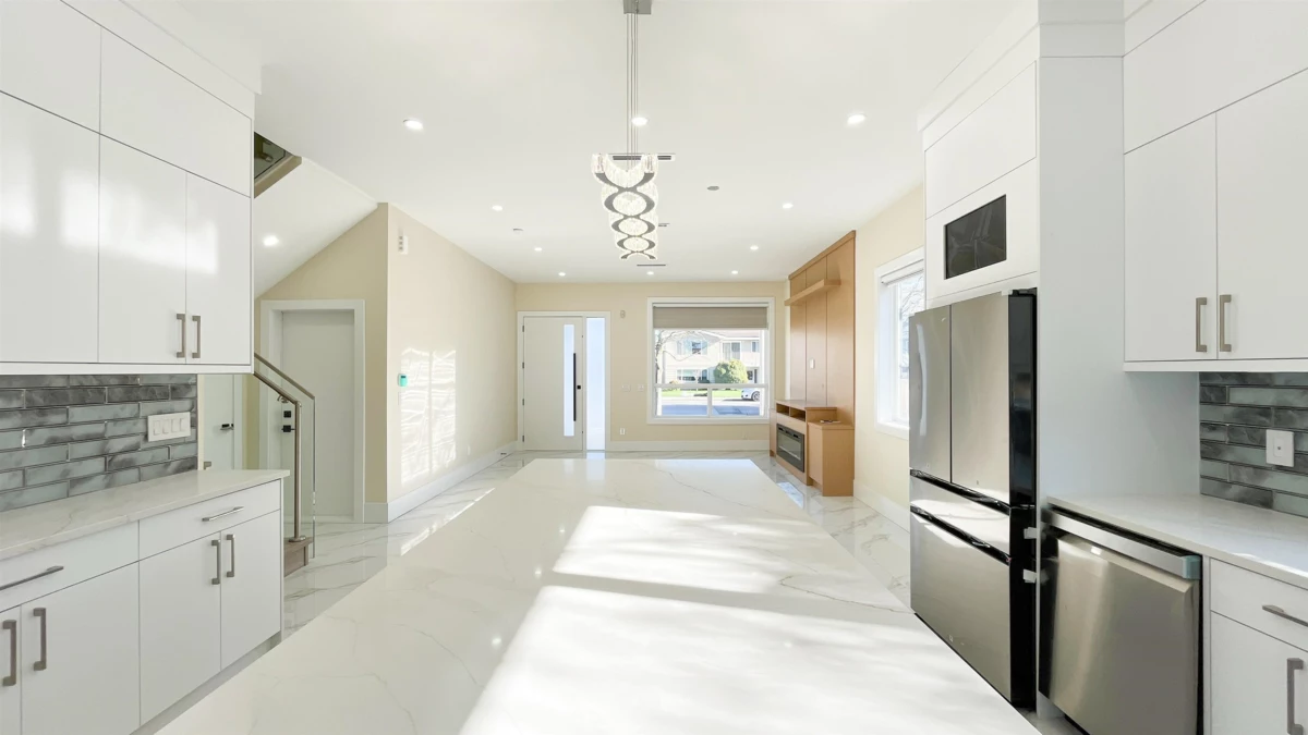 Basement Recreation Room Photo of 5169 57 Street, Ladner, BC