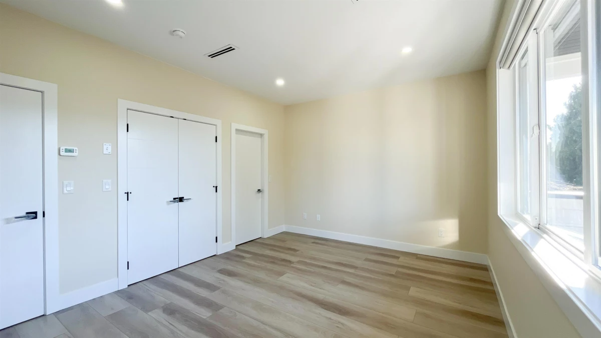 Entry Foyer Photo of 5169 57 Street, Ladner, BC