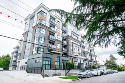 211 20695 Eastleigh Crescent, Langley, BC