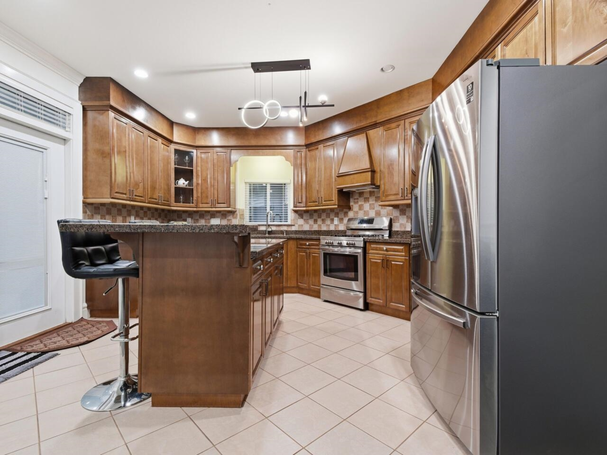 Living Room Photo of 7855 112a Street, Delta, BC