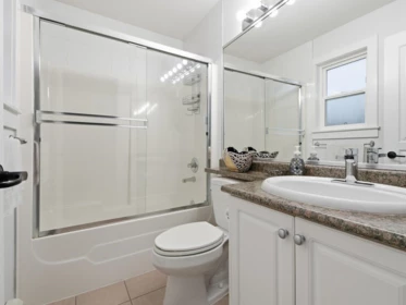 Entry Foyer Photo of 7855 112a Street, Delta, BC