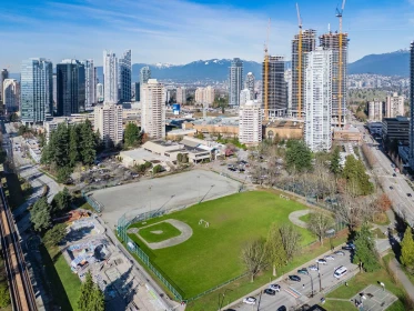 607 5051 Imperial Street, Burnaby, BC, Burnaby — Apartment/Condo for sale