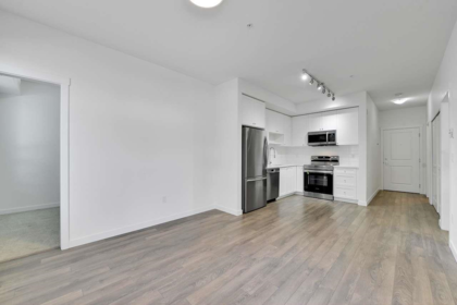 Kitchen Photo of 207 15835 85 Avenue, Surrey, BC