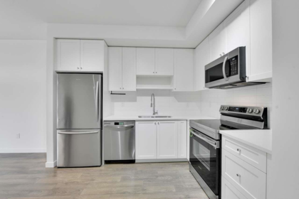 Primary Bathroom Photo of 207 15835 85 Avenue, Surrey, BC