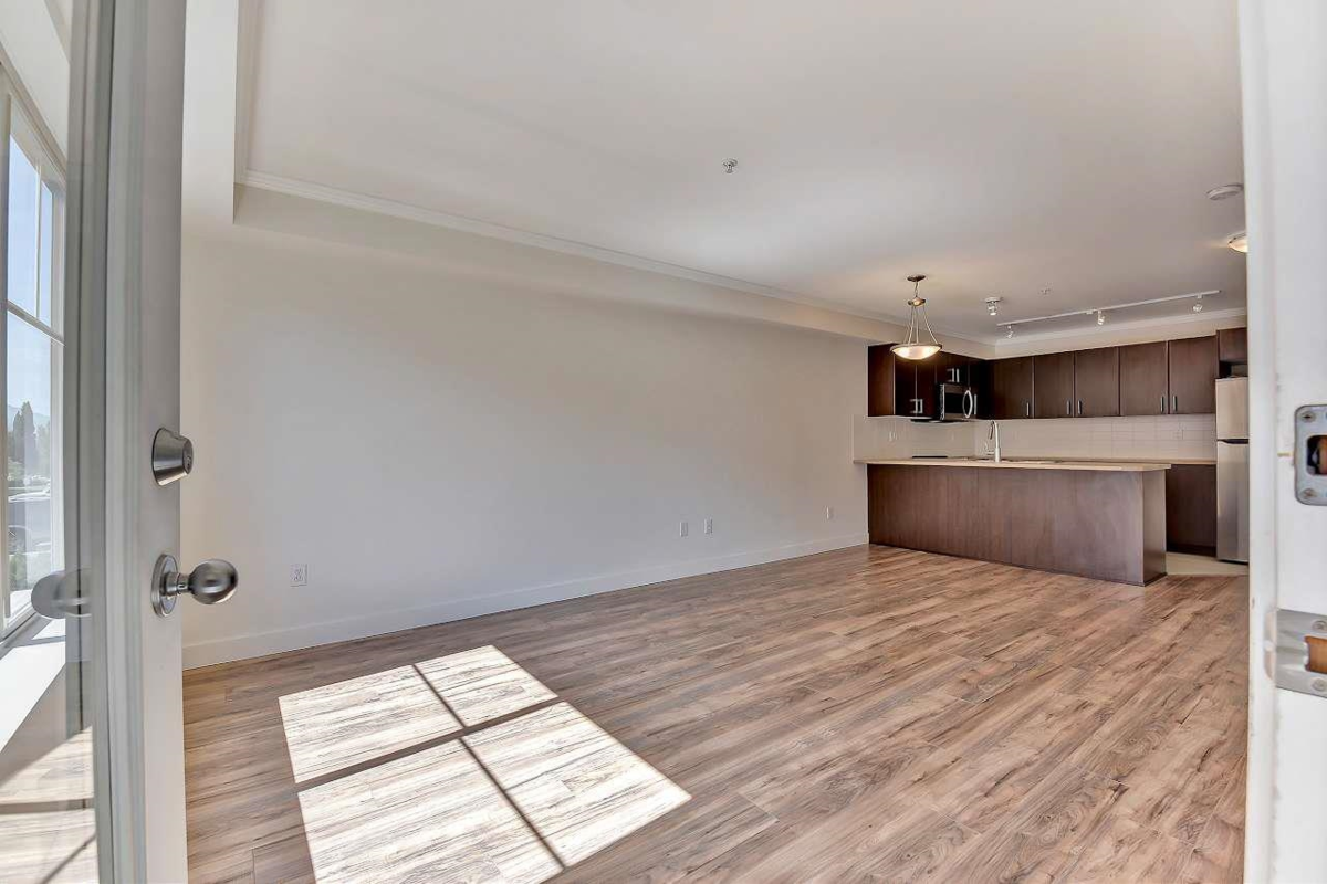 Dining Area Photo of 214 45567 Yale Road, Chilliwack, BC