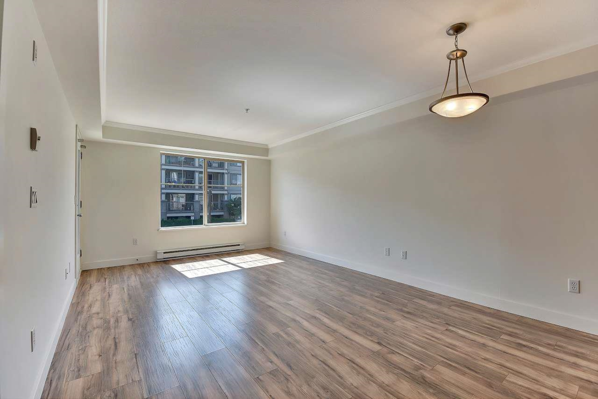 Family Room Photo of 214 45567 Yale Road, Chilliwack, BC