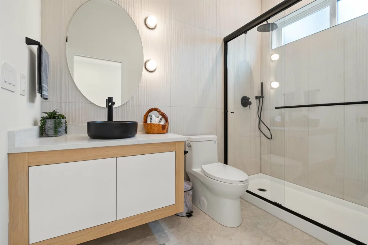 Guest Bathroom Photo of 7 45141 Watson Road, Chilliwack, BC