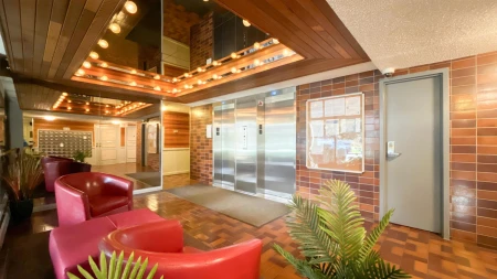 Hallway Photo of 1406 6759 Willingdon Avenue, Burnaby, BC