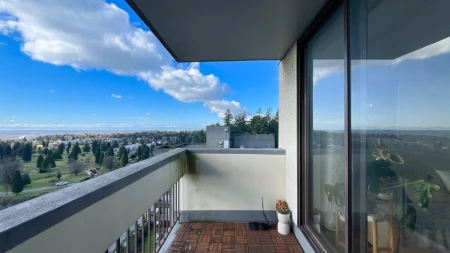 Laundry Room Photo of 1406 6759 Willingdon Avenue, Burnaby, BC
