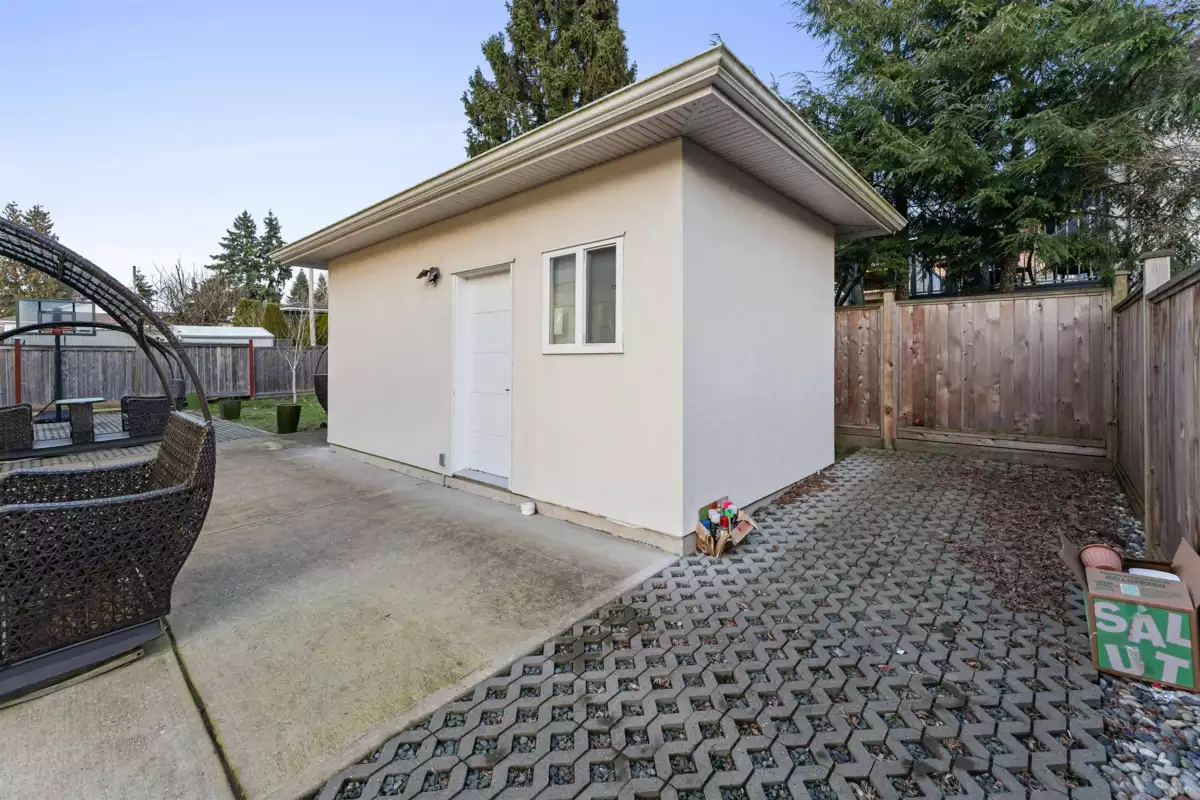 Garden / Landscaping Photo of 8020 114 Street, Delta, BC