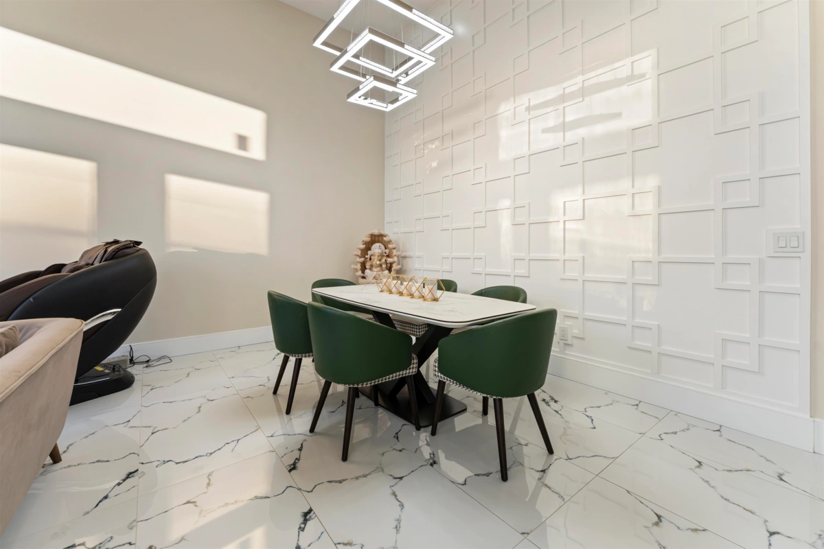 Kitchen Island Photo of 8020 114 Street, Delta, BC