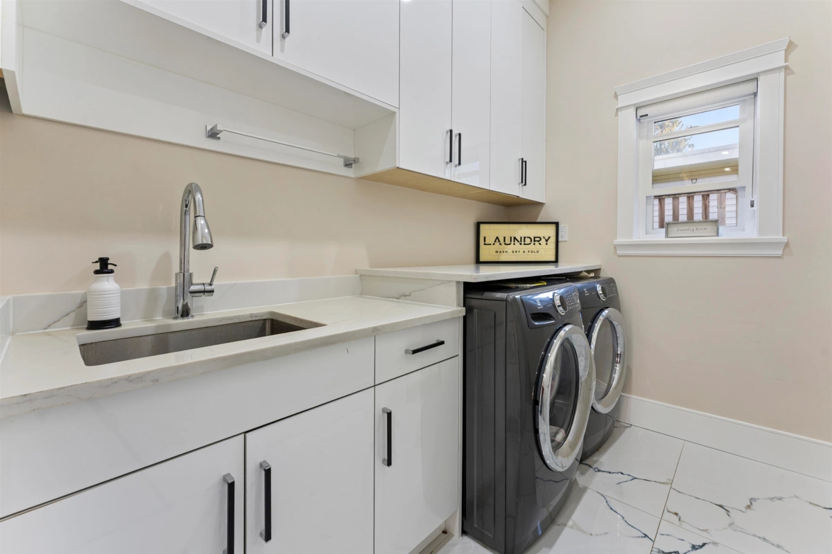 Laundry Room Photo of 8020 114 Street, Delta, BC