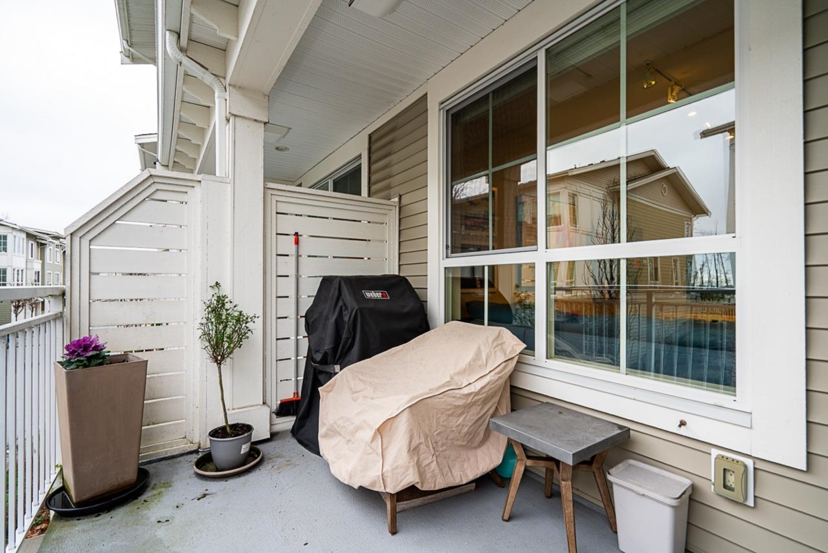Guest Bathroom Photo of 91 5551 Admiral Way, Delta, BC