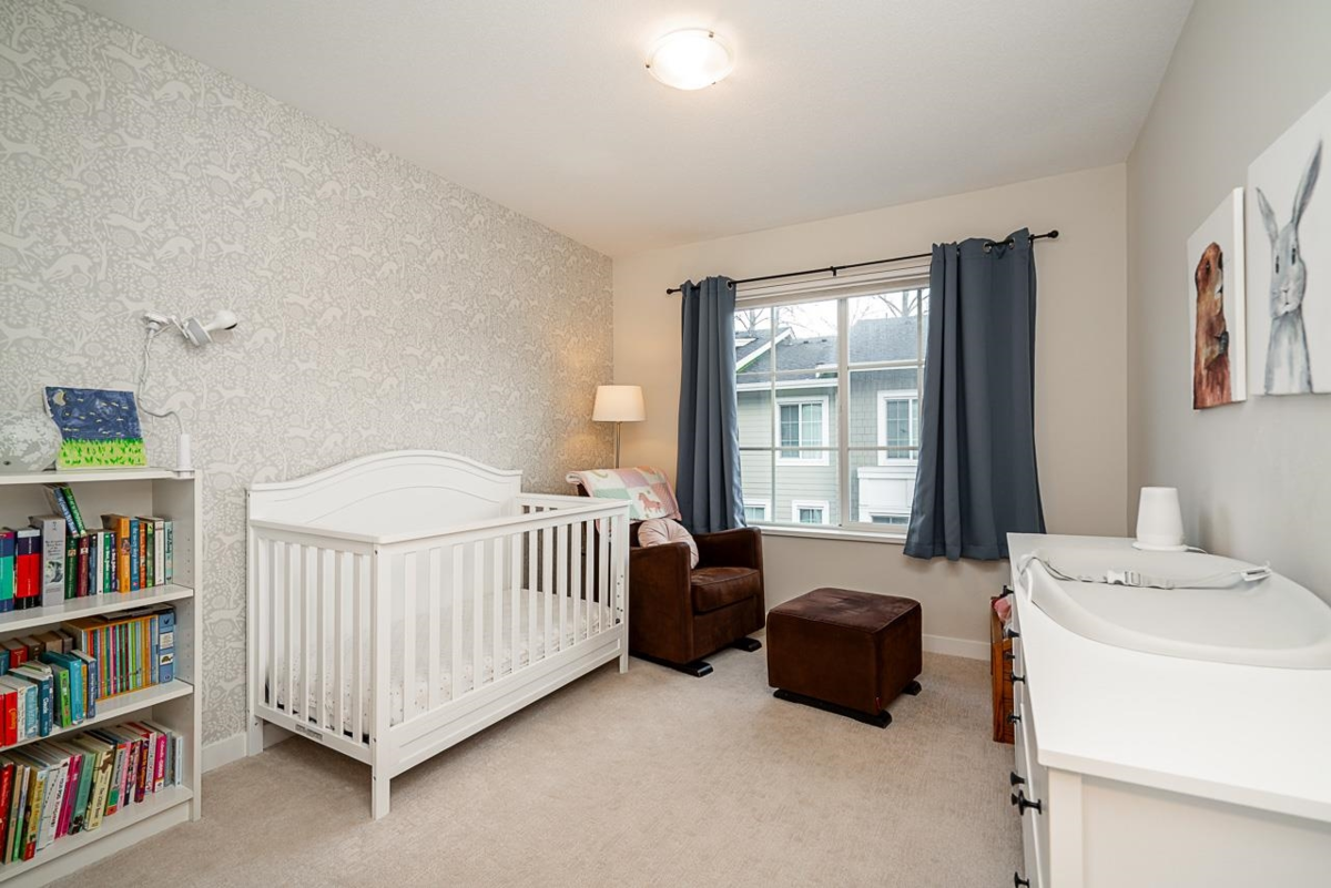 Laundry Room Photo of 91 5551 Admiral Way, Delta, BC