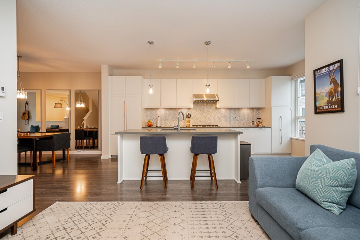 Primary Bathroom Photo of 91 5551 Admiral Way, Delta, BC