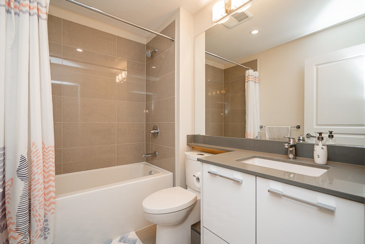 Staircase Photo of 91 5551 Admiral Way, Delta, BC