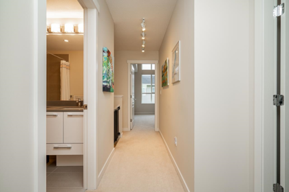 Basement Recreation Room Photo of 91 5551 Admiral Way, Delta, BC