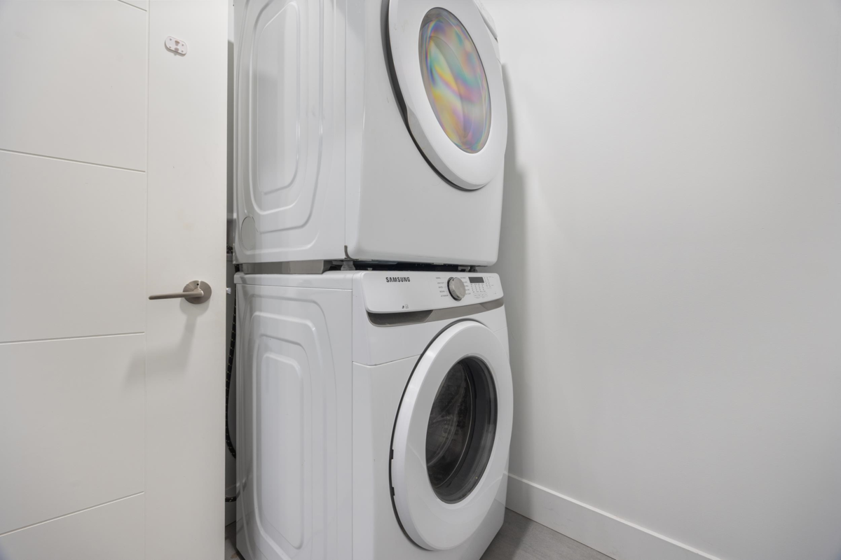 Entry Foyer Photo of 208 5485 Brydon Crescent, Langley, BC